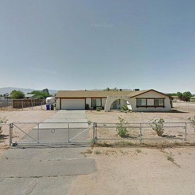 21421 Pahute Rd, Apple Valley, CA 92308