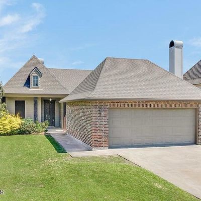 215 Bald Eagle Dr, Lafayette, LA 70508