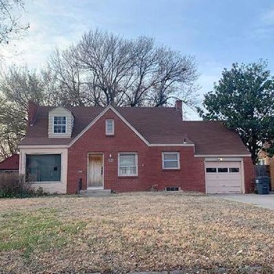 215 S Minneapolis Ave, Wichita, KS 67211