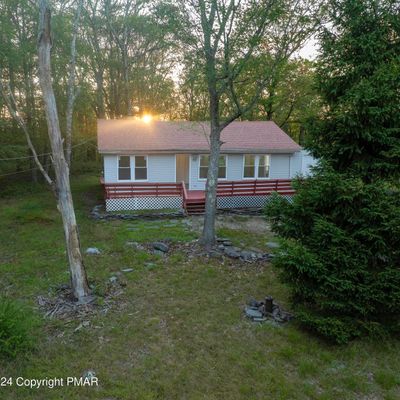 2152 Spring Drive, Bushkill, PA 18324