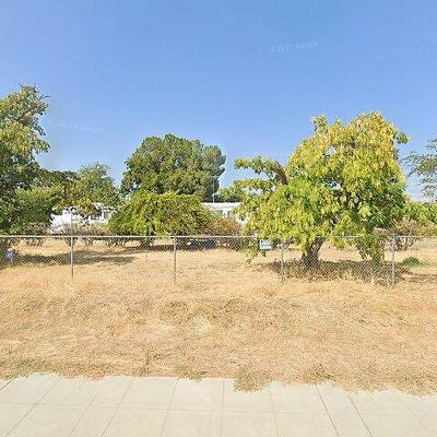 2159 W Kennedy St, Madera, CA 93637