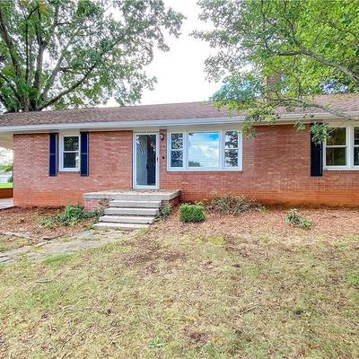 216 Louella Dr, Winston Salem, NC 27107