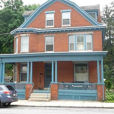 216 W Pomfret St, Carlisle, PA 17013