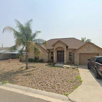 2162 Cardinal Ln, Zapata, TX 78076