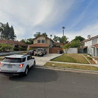 2162 Kiwi Cir, Corona, CA 92879