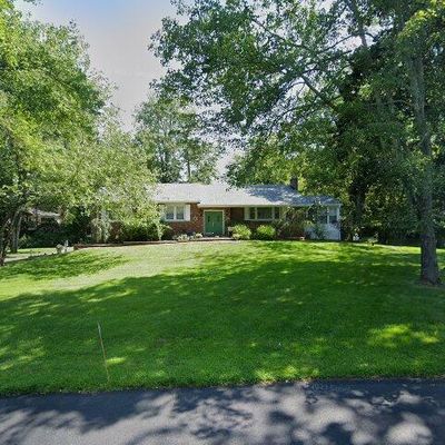 217 Forest Glen Ave, Franklin Lakes, NJ 07417