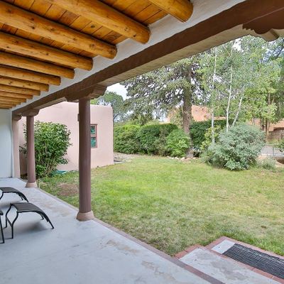 218 Hinde Pl, Taos, NM 87571