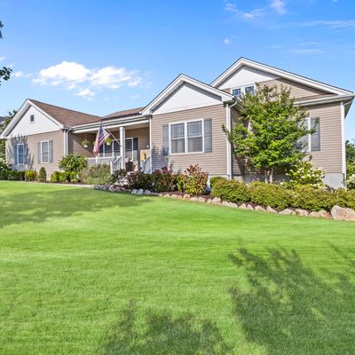 2 Trent Ct, Manahawkin, NJ 08050