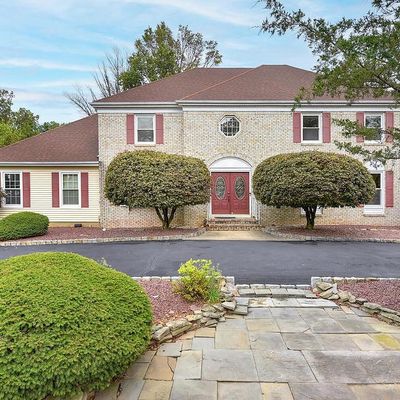 20 Kilmer Dr, Hillsborough, NJ 08844