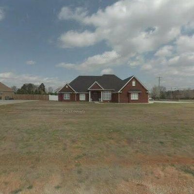 20 Rosewood Ln, Killen, AL 35645