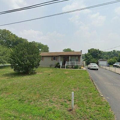 20 Wallace St, Elmer, NJ 08318