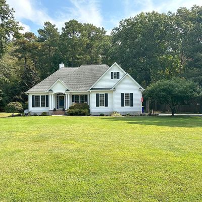 20 Woodland Dr, Seaford, DE 19973