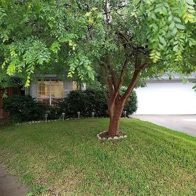 200 Iris Ln, Cedar Hill, TX 75104