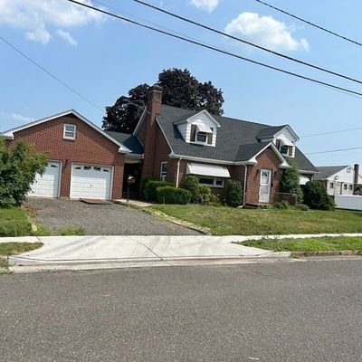 200 N 9 Th Ave, Manville, NJ 08835