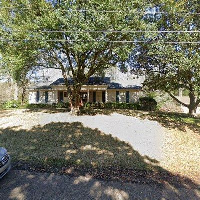 2006 Douglass Dr, Jackson, MS 39211