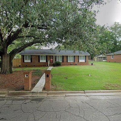 2011 Acker Dr, Albany, GA 31707