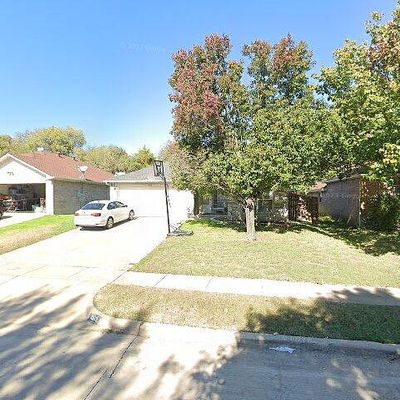 2012 Brownwood Ave, Grand Prairie, TX 75052