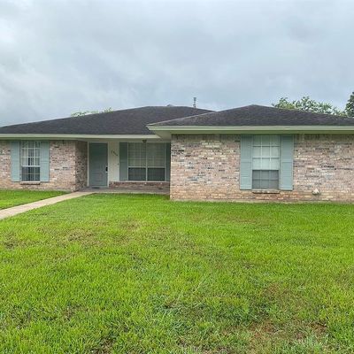 2016 Willow Bend Rd, Wharton, TX 77488