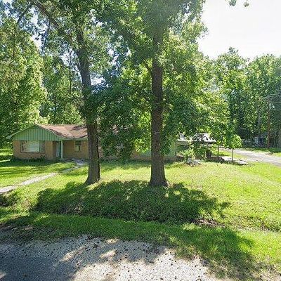 202 1 St St, Livingston, TX 77351