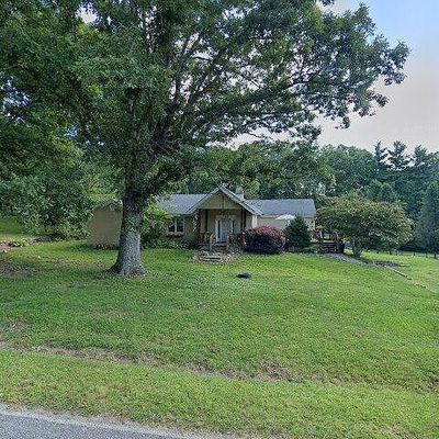 202 Ciccone Dr, Hendersonville, NC 28791