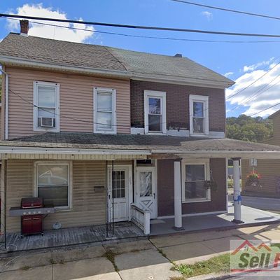 202 E Wyomissing Ave, Mohnton, PA 19540