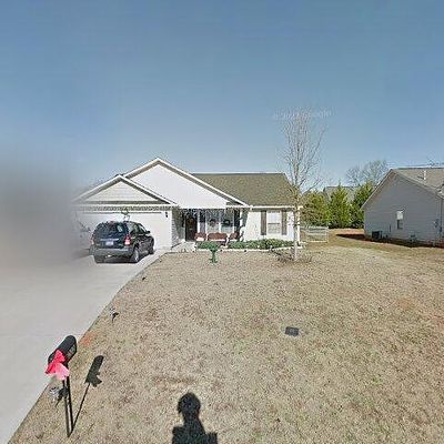 202 Lear Dr, Laurens, SC 29360