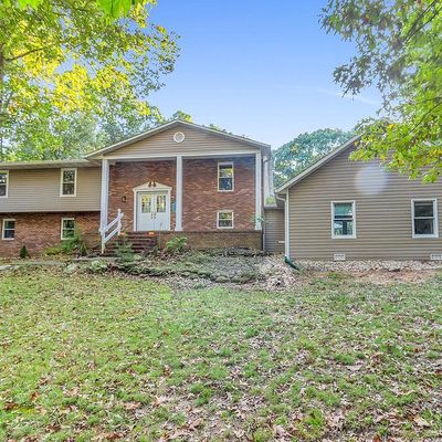 202 Mustang Ct, Gambrills, MD 21054