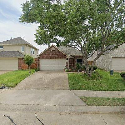 2027 Raven Ln, Lewisville, TX 75077