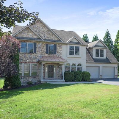 203 Encampment Ct, Spring Grove, PA 17362