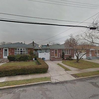 203 Lamport Blvd, Staten Island, NY 10305