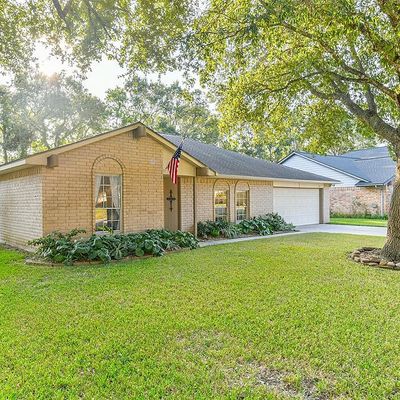 203 Lazy Hollow Dr, League City, TX 77573