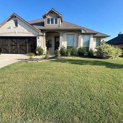 203 Mockingbird Dr, Waxahachie, TX 75165