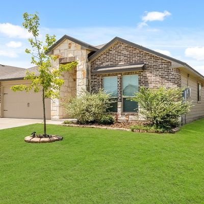 203 Reagor Dr, Taylor, TX 76574