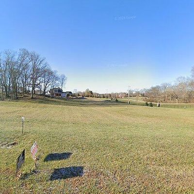 2030 Duncans Retreat Dr, Johnson City, TN 37601