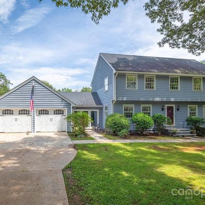 204 Castlegate Dr, Morganton, NC 28655