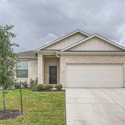 204 Tanda Ln, Hutto, TX 78634