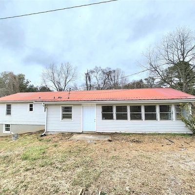 2042 Willow Rd, Gainesville, GA 30507