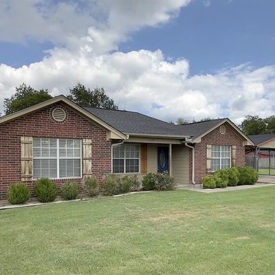 205 Majestic Prince St, Groesbeck, TX 76642