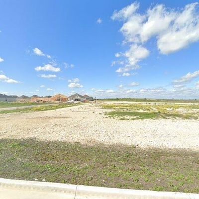 205 Little Green Trl, Jarrell, TX 76537