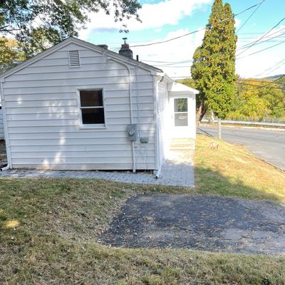 205 Monmouth Ave, Waterbury, CT 06704