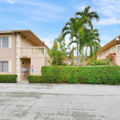 205 Ne 3rd St, Boynton Beach, FL 33435