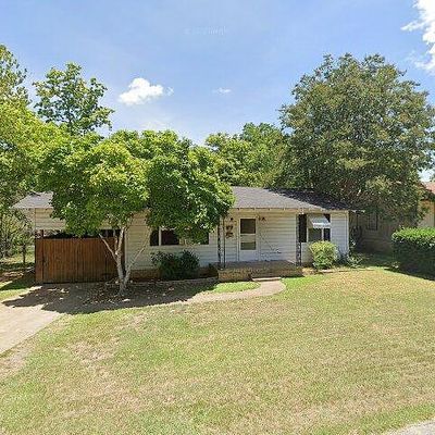 205 Shawnee St, Henderson, TX 75654