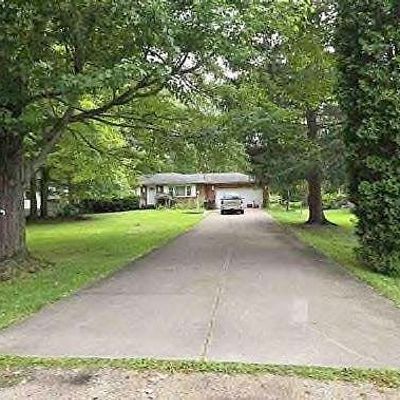 228 Dunbar Rd, Tallmadge, OH 44278