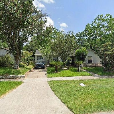 229 Lena Dr, Houston, TX 77022