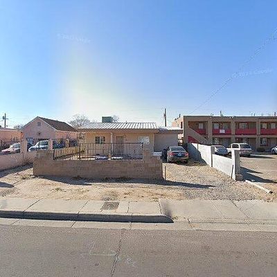 229 Texas St Ne, Albuquerque, NM 87108