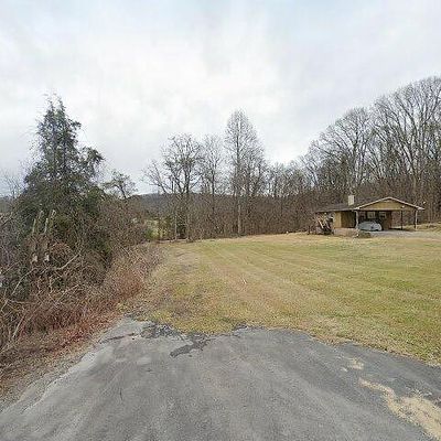 229 Twin Hills Dr, Kingsport, TN 37660