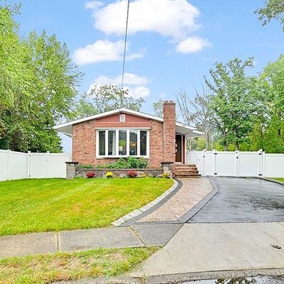 23 Dapp Ct, Elmwood Park, NJ 07407