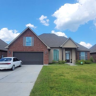 23047 Arcwood Dr, Denham Springs, LA 70726