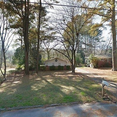 2307 Hunting Valley Dr, Decatur, GA 30033