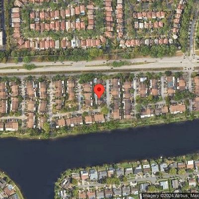 2310 Dogwood Ct, Pembroke Pines, FL 33026